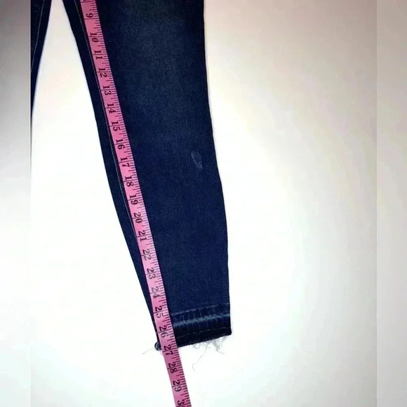 SPANX Women’s Distressed Ankle Skinny Jeans Medium Wash Raw Hem Size- Medium - Picture 4 of 10